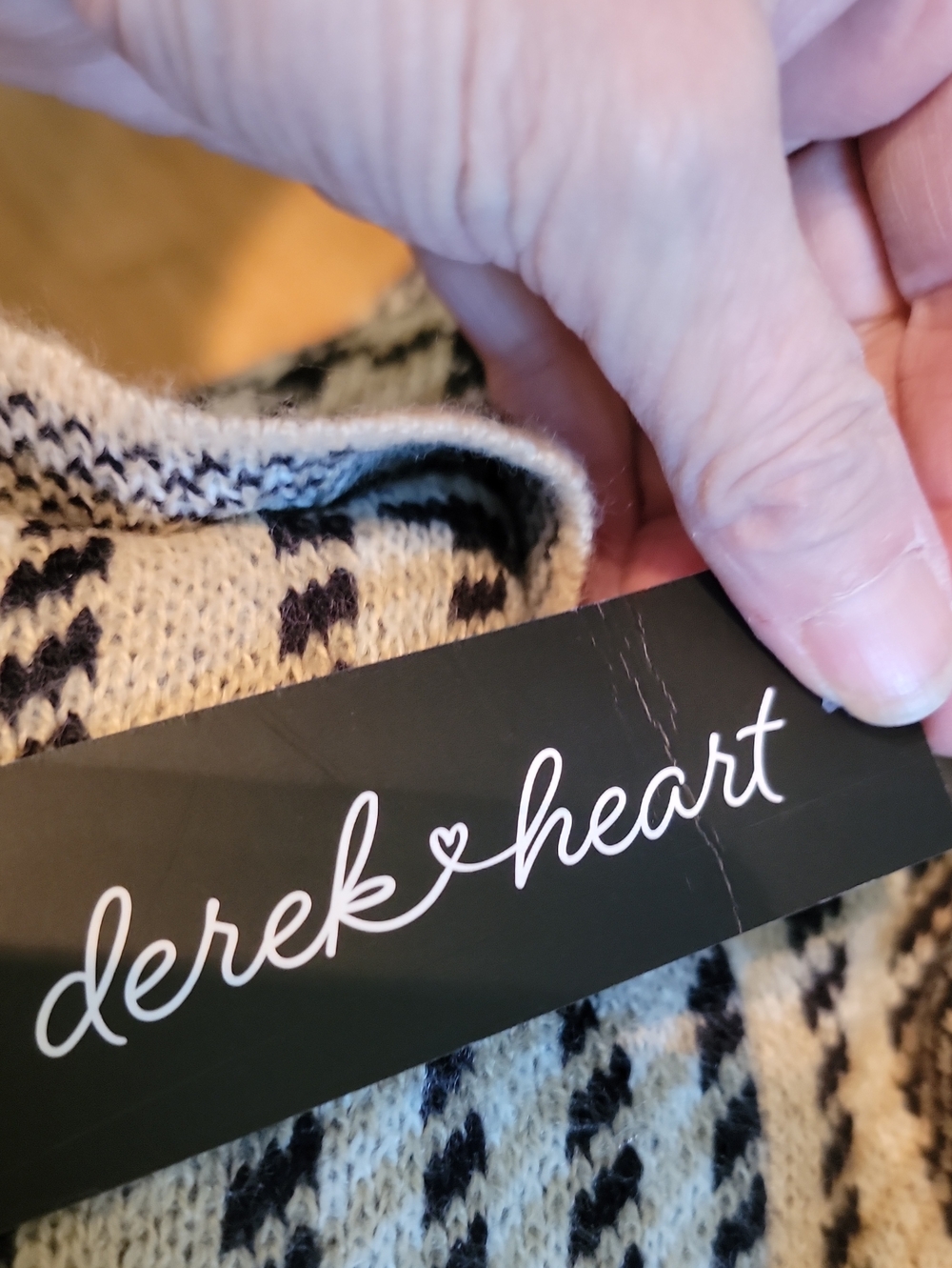 Derek Heart Button Up Cardigan - Picture 10 of 10